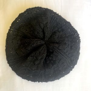 Black slouchy beanie